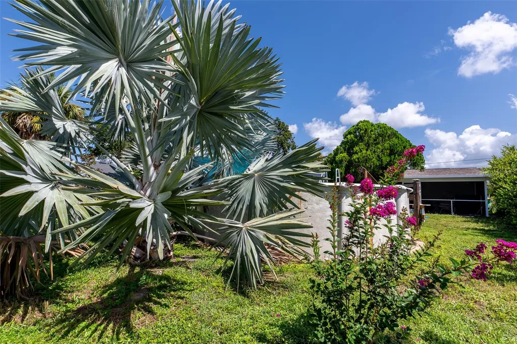 21239 Cottonwood Avenue Port Charlotte FL 33952