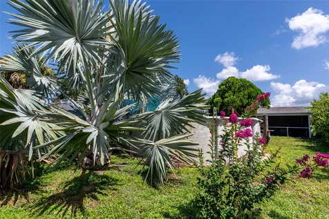 21239 Cottonwood Avenue Port Charlotte FL 33952