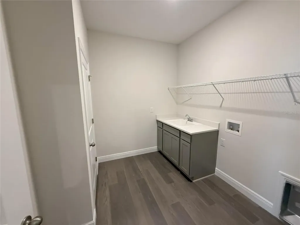 2113 Warren Acres Boulevard Wesley Chapel FL 33543