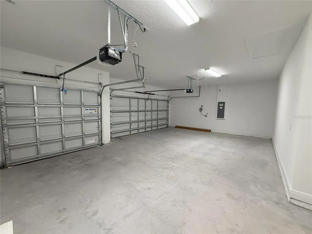 2113 Warren Acres Boulevard Wesley Chapel FL 33543