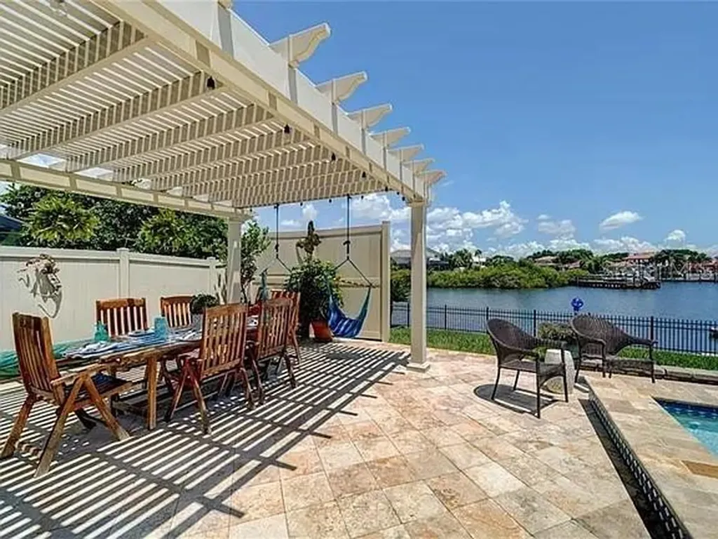 4147 Saltwater Boulevard Tampa FL 33615