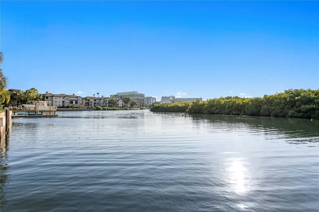 4147 Saltwater Boulevard Tampa FL 33615