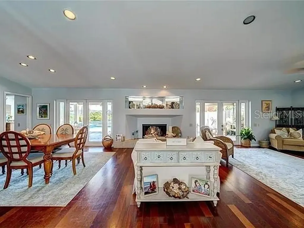 4147 Saltwater Boulevard Tampa FL 33615