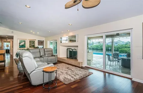 4147 Saltwater Boulevard Tampa FL 33615