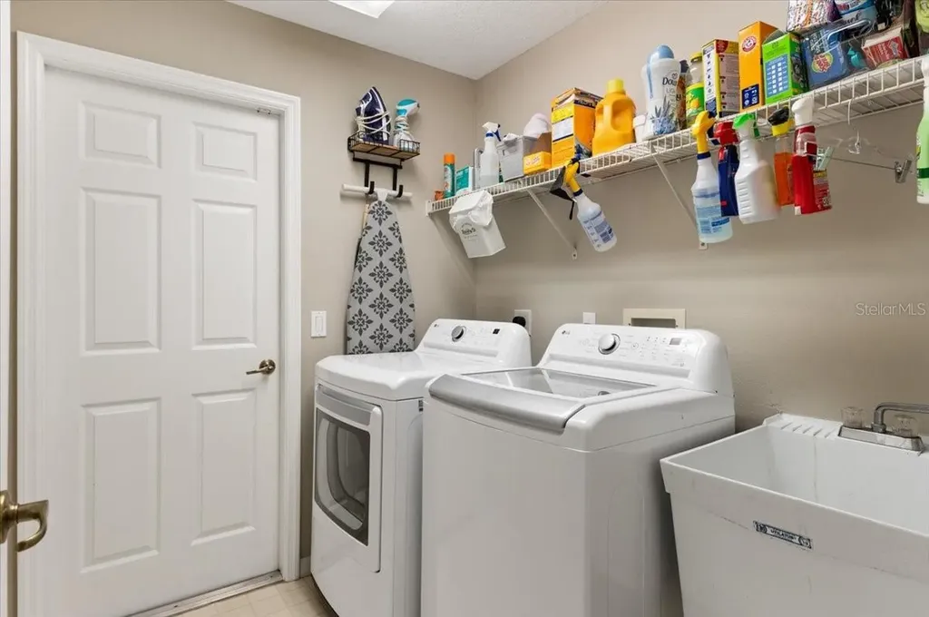 5003 72nd Street E Bradenton FL 34203