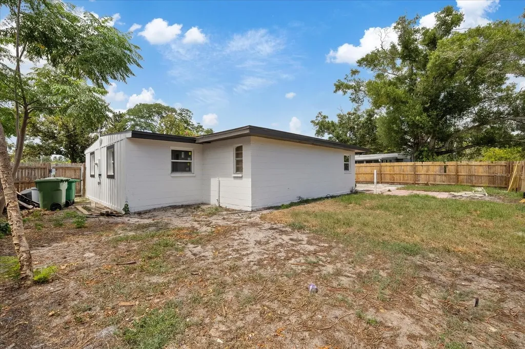 4104 W Montgomery Terrace Tampa FL 33616
