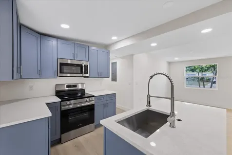 4104 W Montgomery Terrace Tampa FL 33616