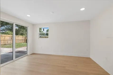 4104 W Montgomery Terrace Tampa FL 33616