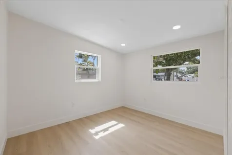 4104 W Montgomery Terrace Tampa FL 33616