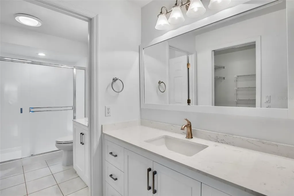 3415 E Chelmsford Court Sarasota FL 34235