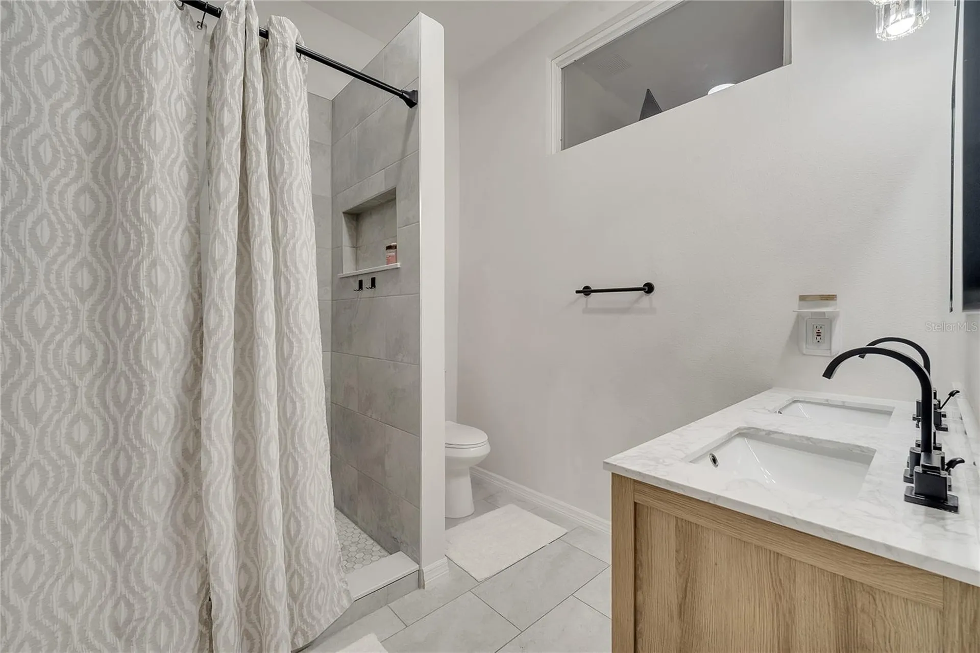 1028 Universal Rest Place Kissimmee FL 34744