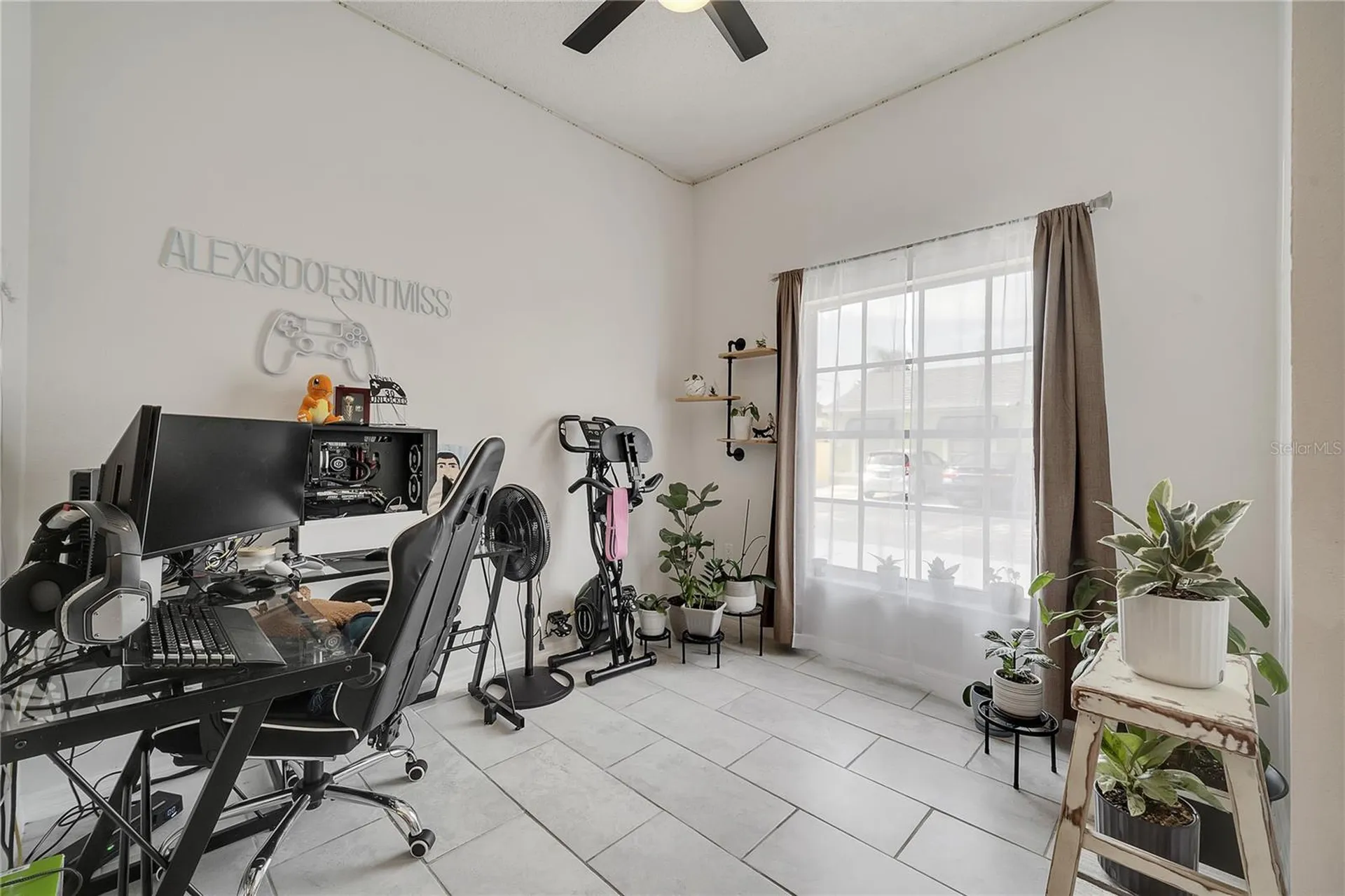 1028 Universal Rest Place Kissimmee FL 34744