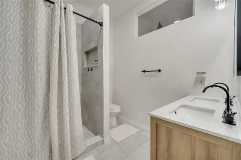1028 Universal Rest Place Kissimmee FL 34744