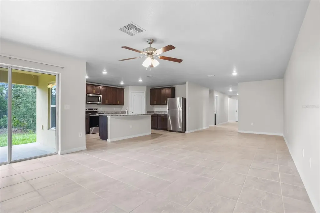 127 Tulip Lane Kissimmee FL 34759