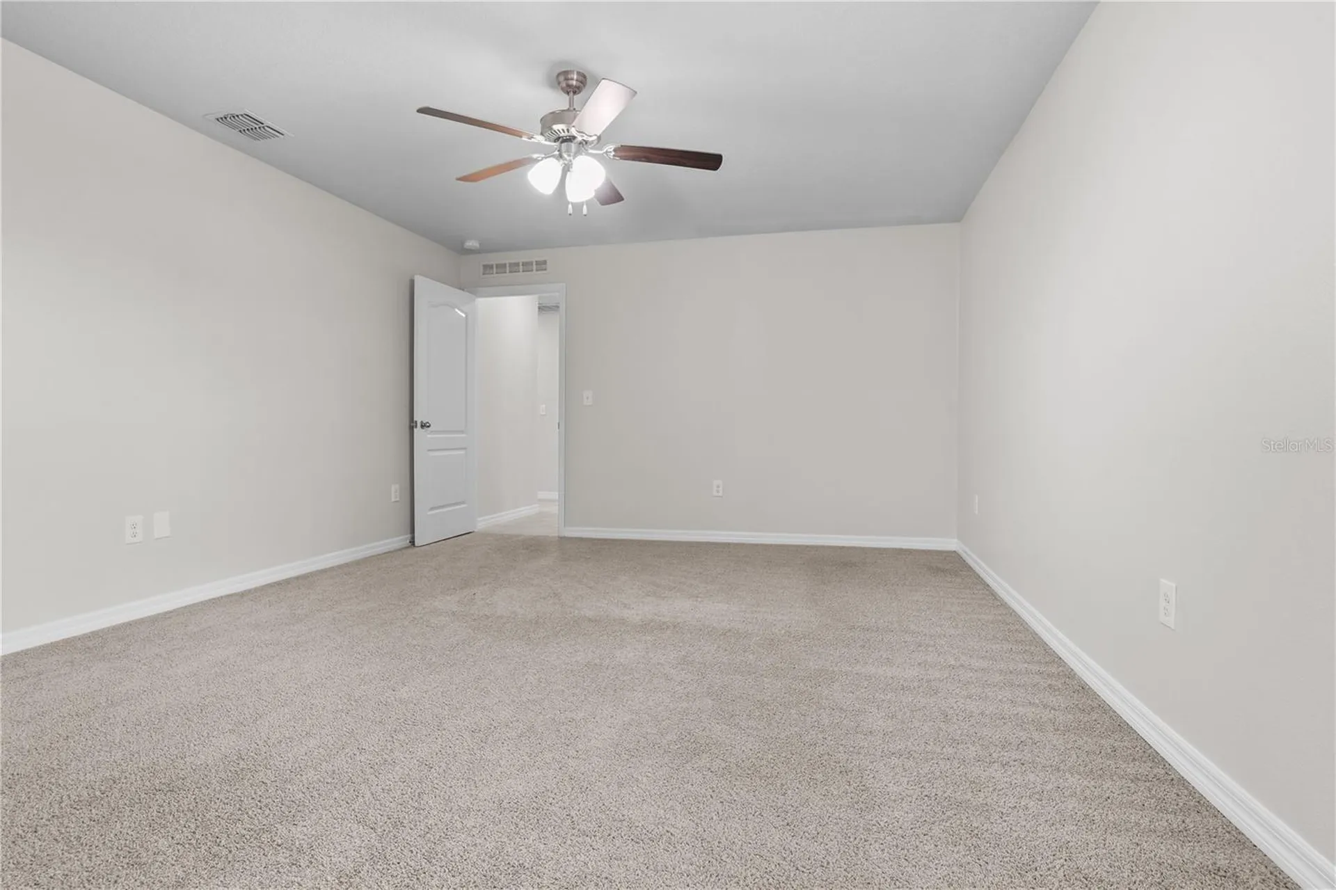 127 Tulip Lane Kissimmee FL 34759