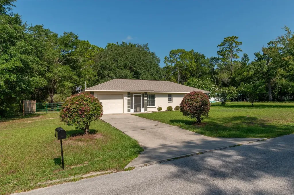 5200 SW 199th Court Dunnellon FL 34431