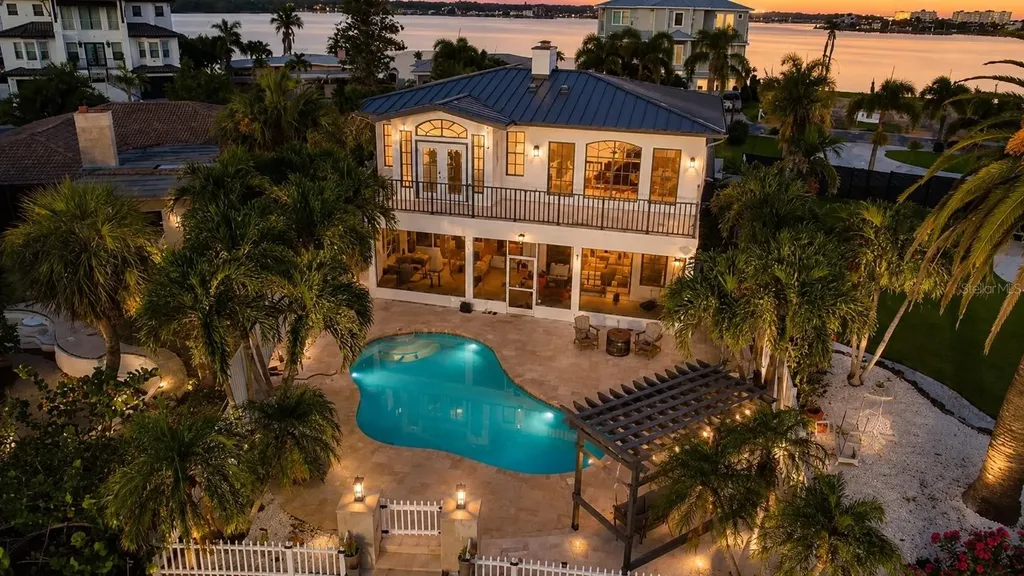 452 Bath Club Boulevard N North Redington Beach FL 33708