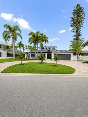 452 Bath Club Boulevard N North Redington Beach FL 33708