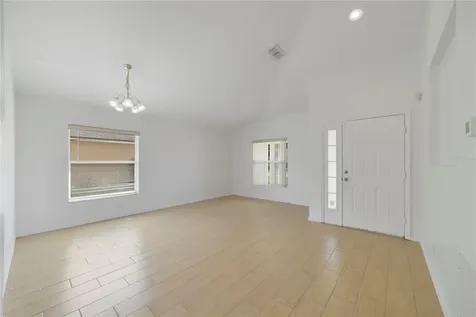 2743 Eagle Canyon Drive S Kissimmee FL 34746