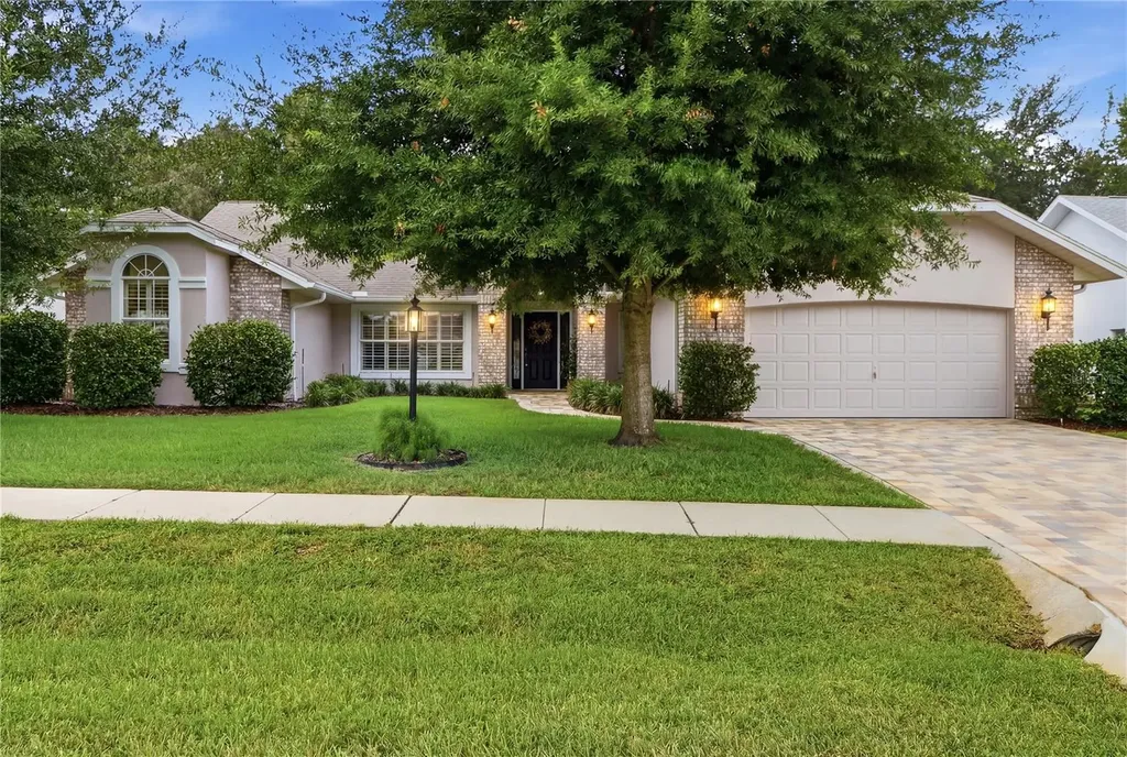6129 N Whispering Oak Loop Beverly Hills FL 34465