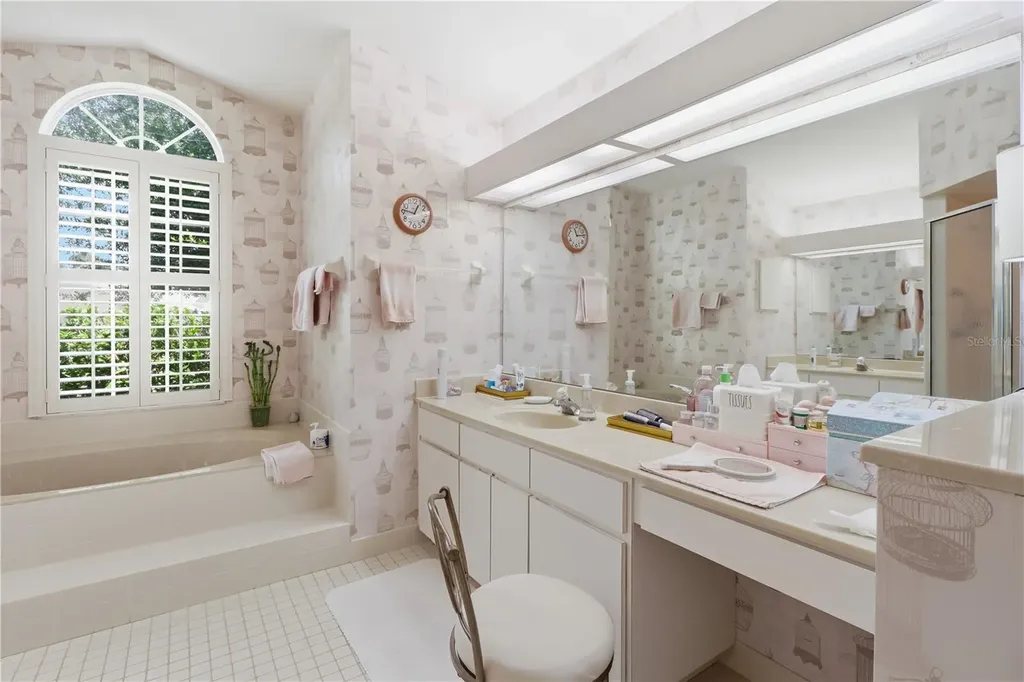 6129 N Whispering Oak Loop Beverly Hills FL 34465