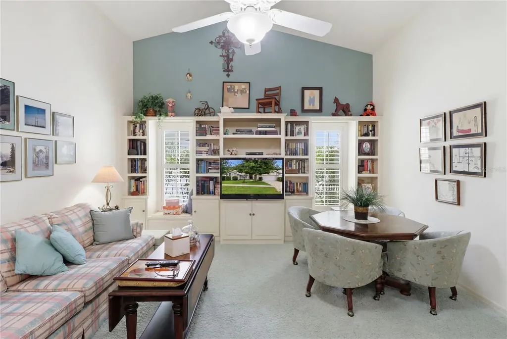 6129 N Whispering Oak Loop Beverly Hills FL 34465
