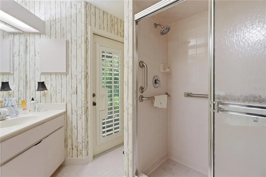 6129 N Whispering Oak Loop Beverly Hills FL 34465