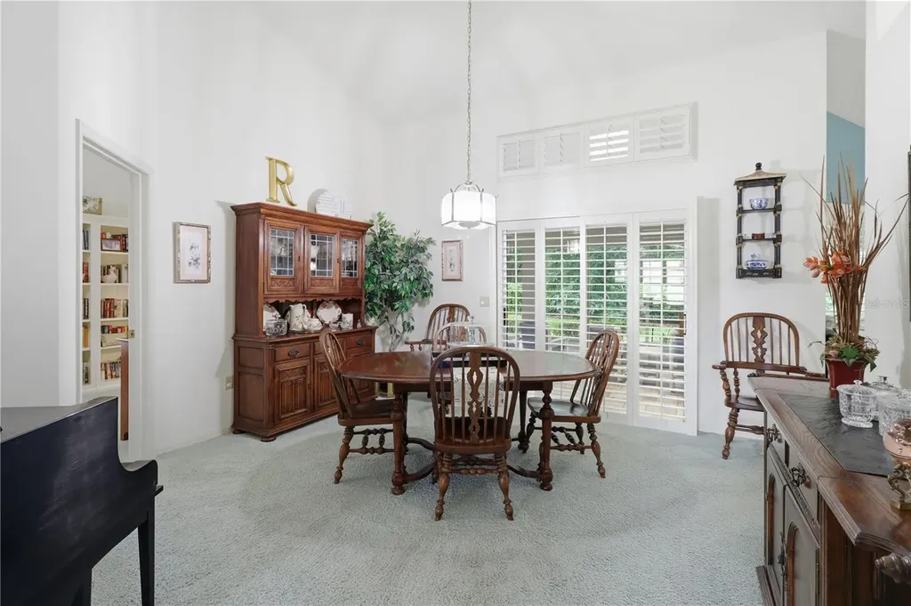 6129 N Whispering Oak Loop Beverly Hills FL 34465