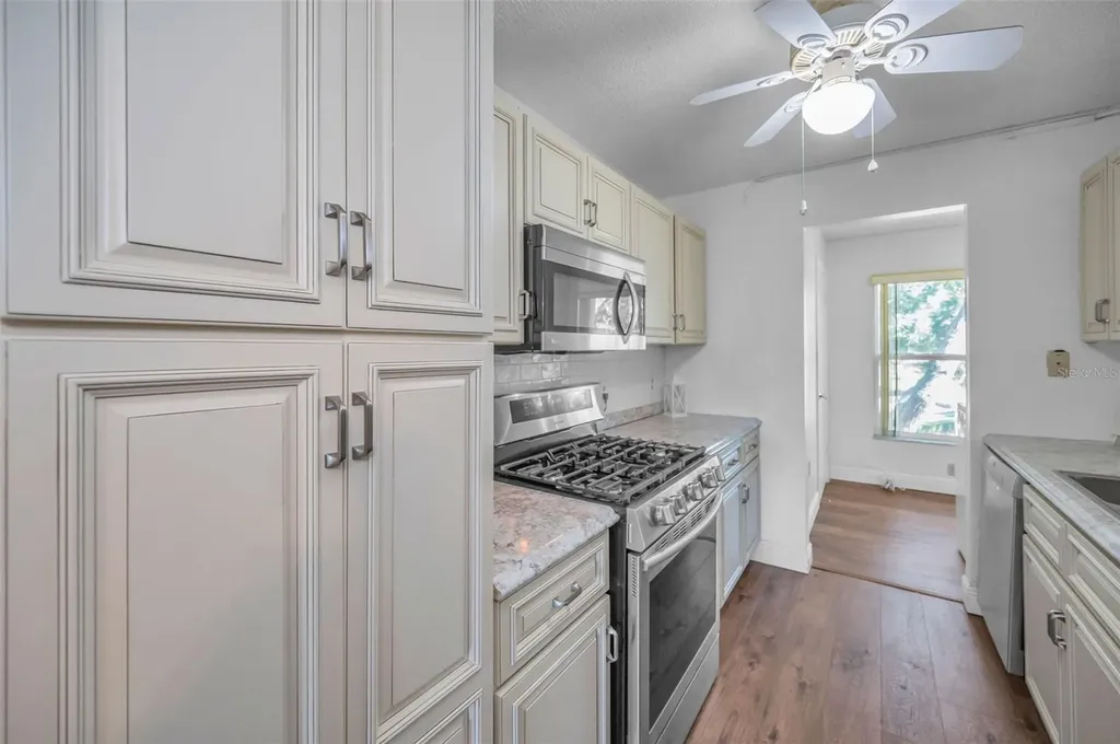 5725 80th Street N St Petersburg FL 33709