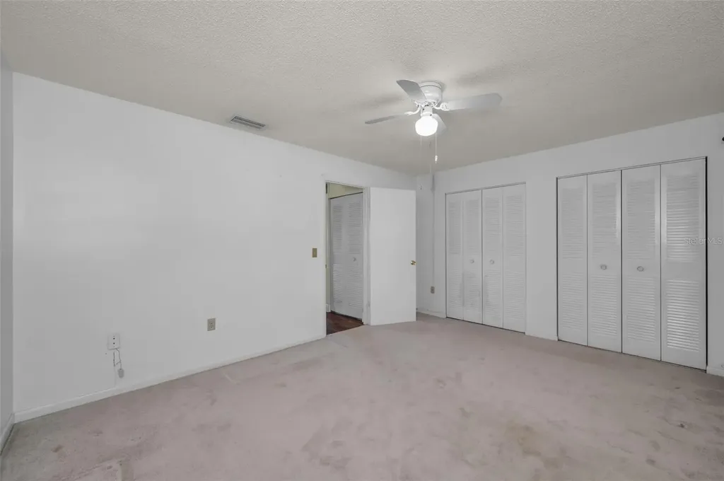 5725 80th Street N St Petersburg FL 33709