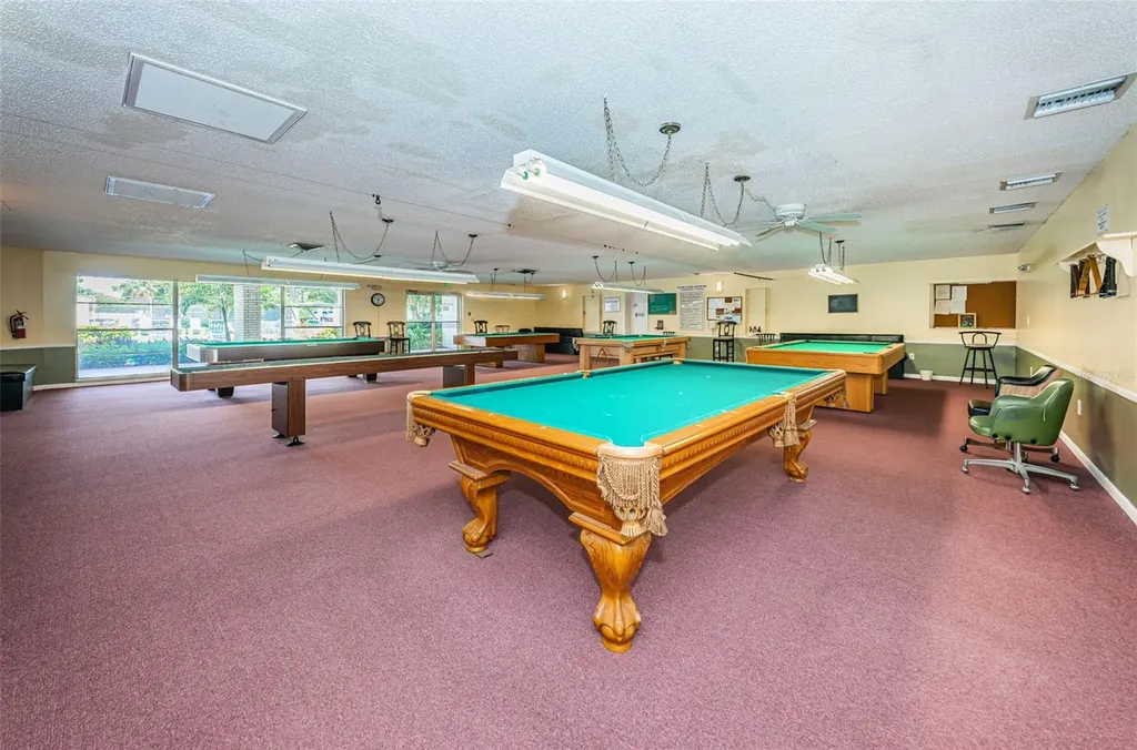5725 80th Street N St Petersburg FL 33709