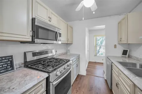 5725 80th Street N St Petersburg FL 33709