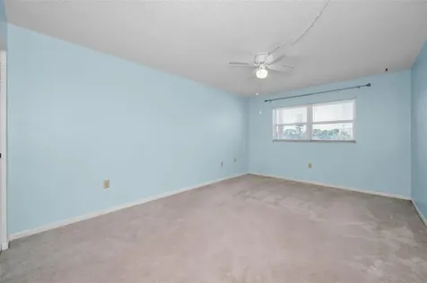 5725 80th Street N St Petersburg FL 33709