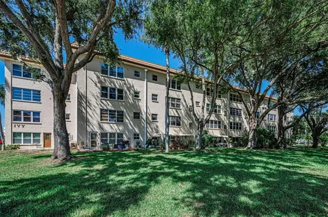 5725 80th Street N St Petersburg FL 33709