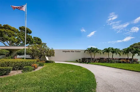 5725 80th Street N St Petersburg FL 33709