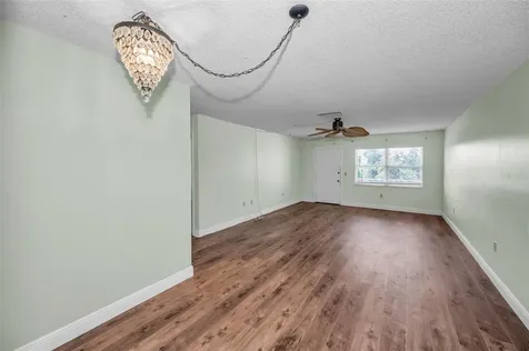5725 80th Street N St Petersburg FL 33709