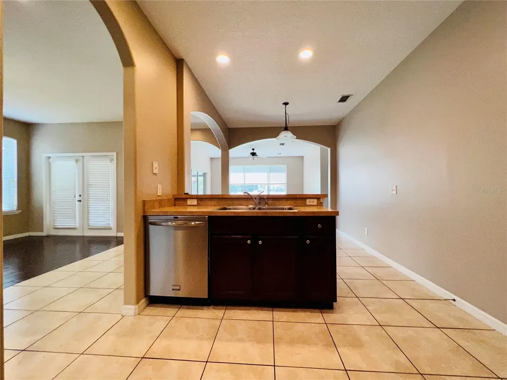 365 James Circle Lake Alfred FL 33850