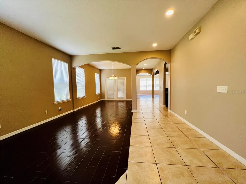 365 James Circle Lake Alfred FL 33850