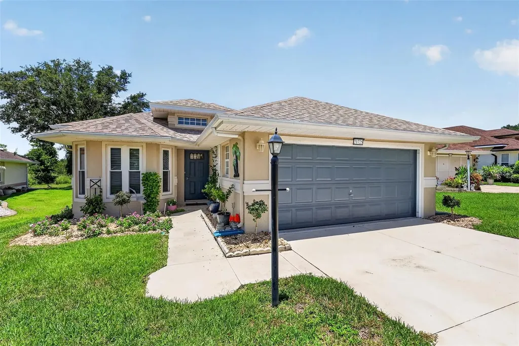 21725 King Richards Way Leesburg FL 34748