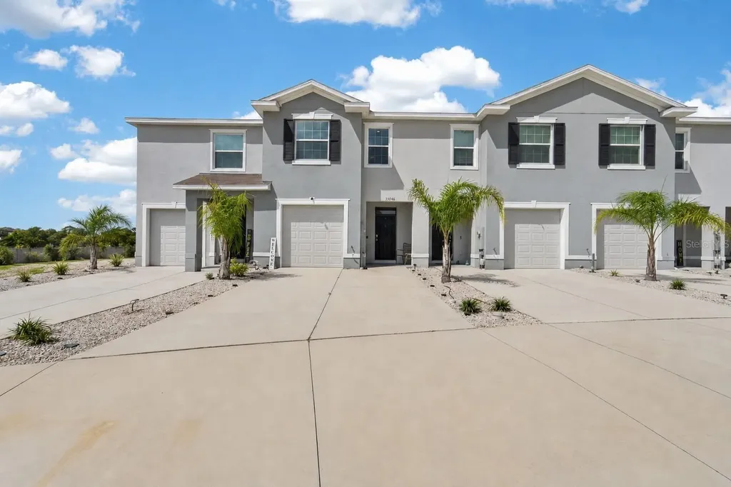 33046 Major Oak Drive Wesley Chapel FL 33545
