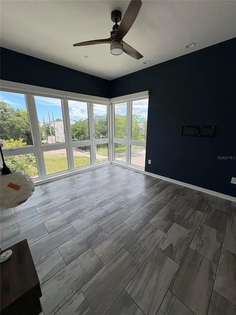 343 8th Street N St Petersburg FL 33701