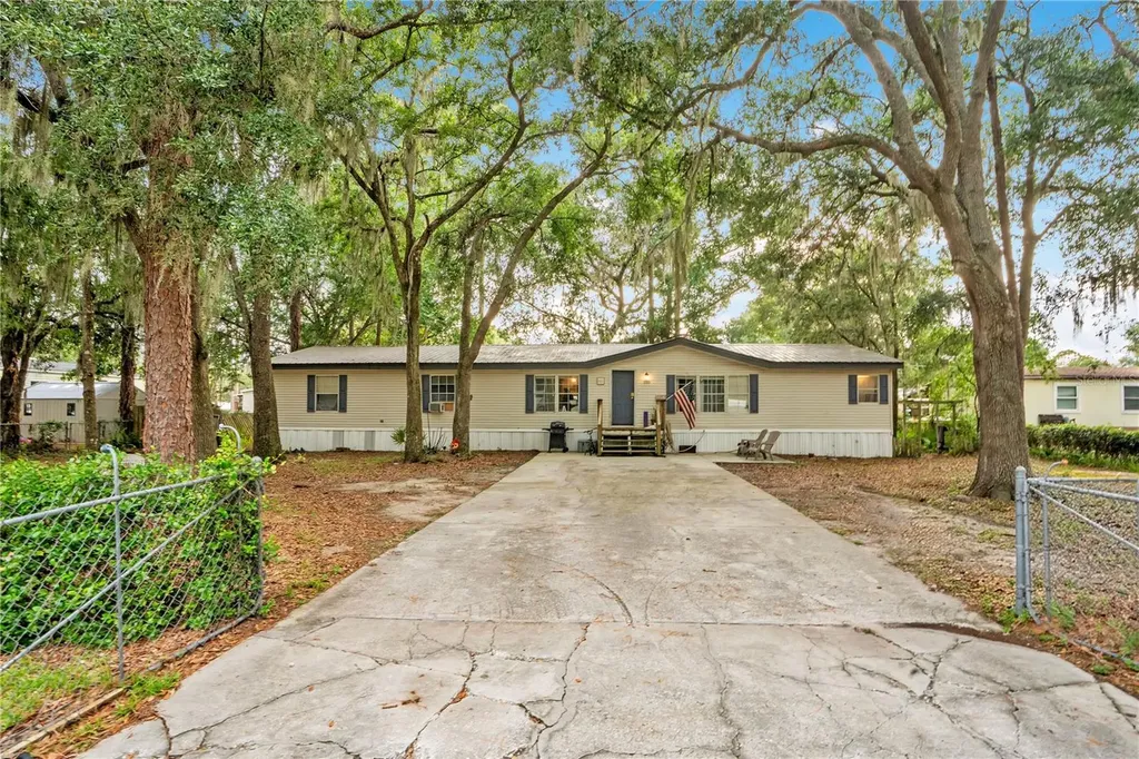 2322 State Park Road Lakeland FL 33805