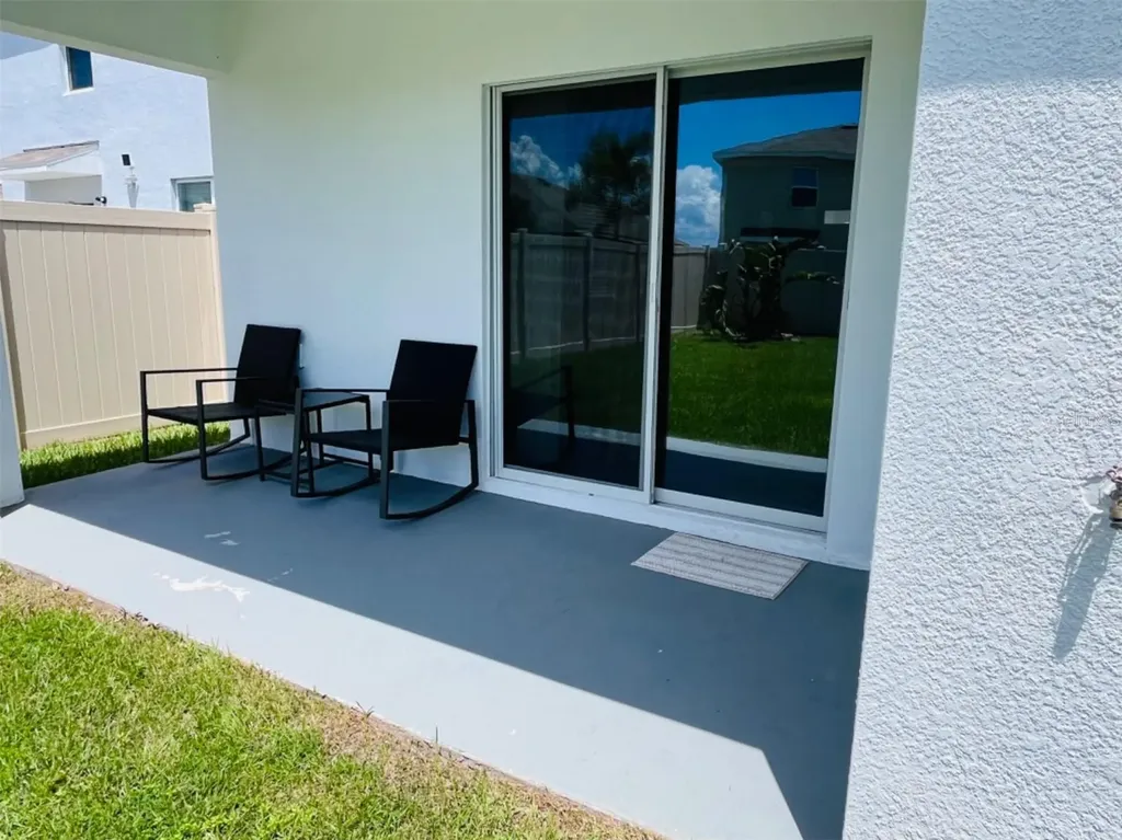 5563 Birch River Wesley Chapel FL 33545