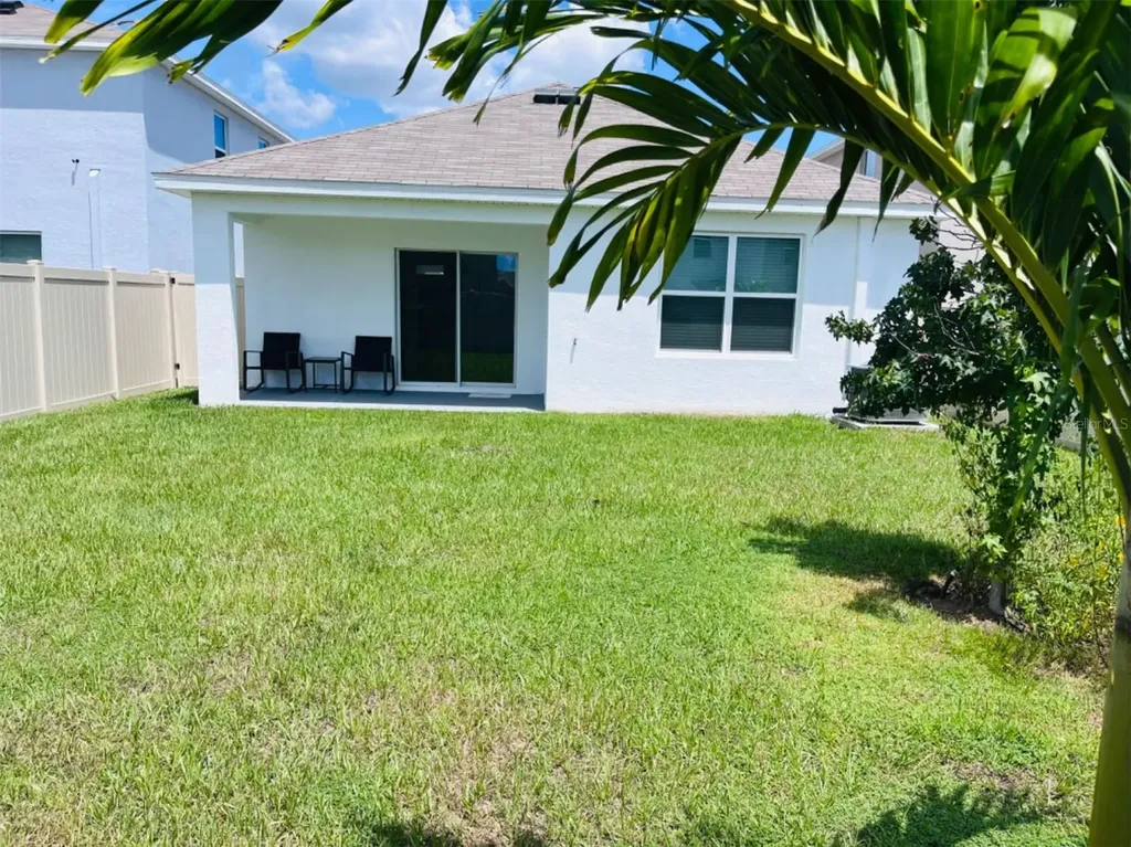 5563 Birch River Wesley Chapel FL 33545