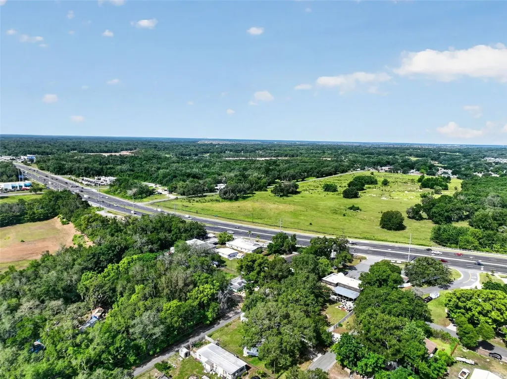 1945 S Us Highway 441 Lady Lake FL 32159