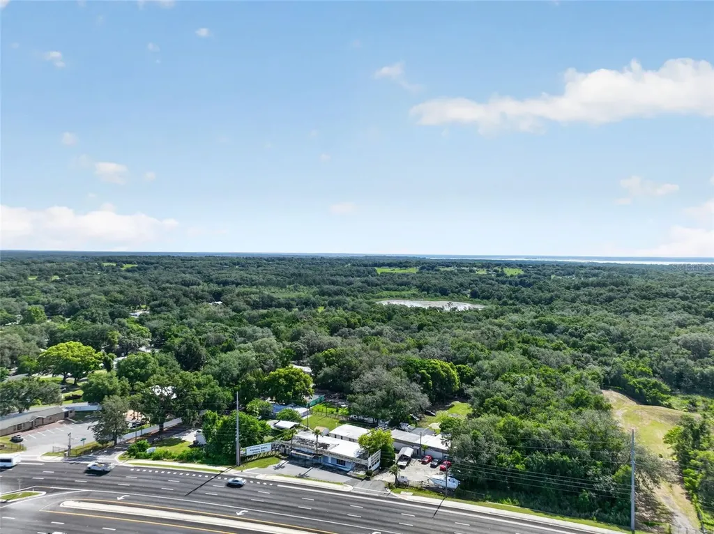 1945 S Us Highway 441 Lady Lake FL 32159