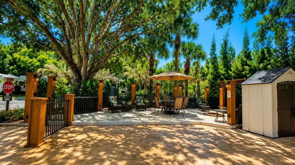 219 E Appaloosa Trail River Ranch FL 33867