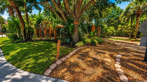 219 E Appaloosa Trail River Ranch FL 33867