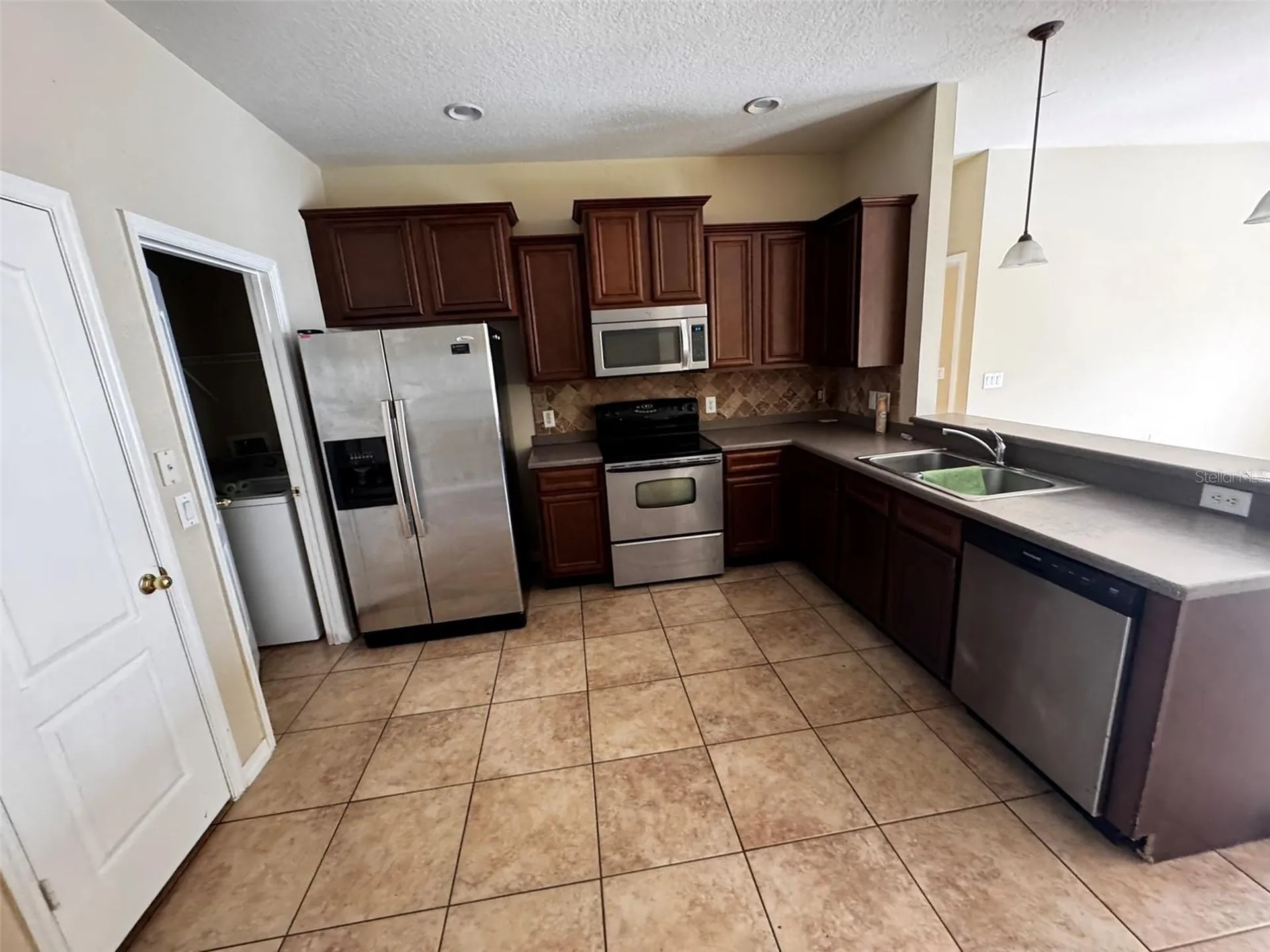 3903 Skipper Court Kissimmee FL 34744