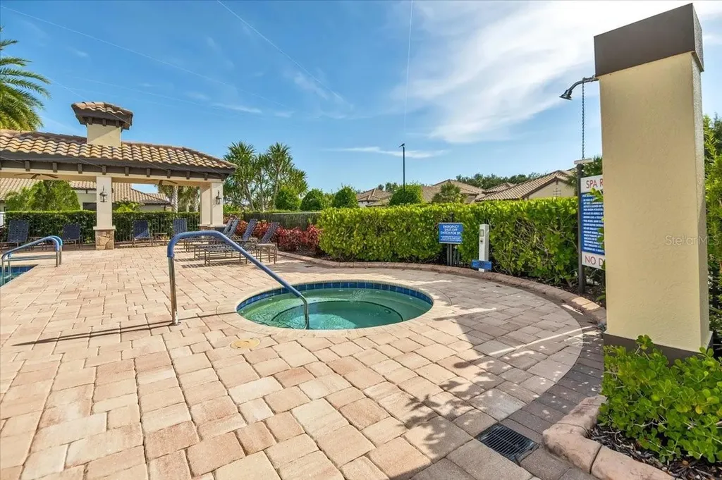 6475 Positano Court Sarasota FL 34243